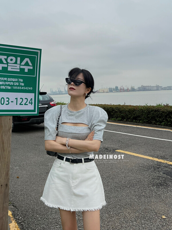 [OSHA madeinost] design sense blouse with suspender knitted suit T-shirt 86365