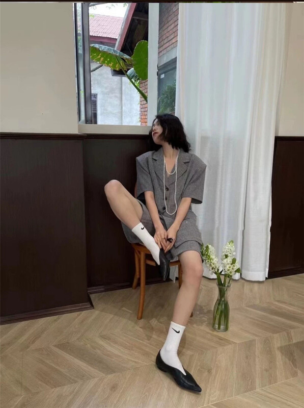 [semi vegetarian] Korean breasted short coat + high waist slim Shorts Set e605\zjy