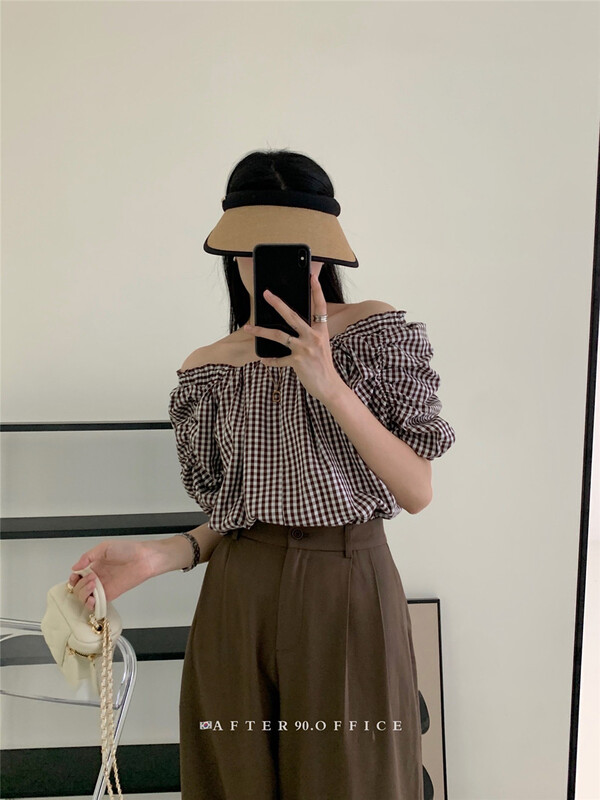 [after.90] Bubble Sleeve Plaid comfortable blouse (only selling blouses) 9950\ll