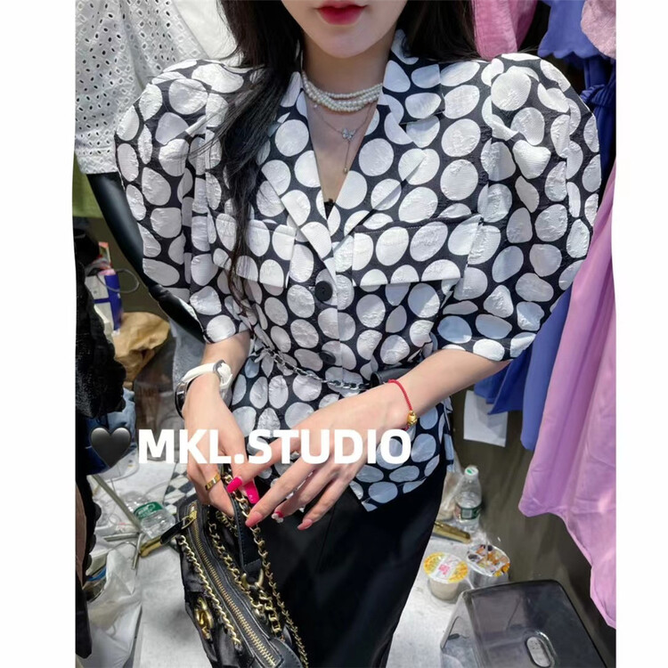 [Mikala] wave point fashion retro short coat 1013\pcz
