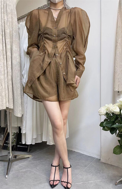 [Hera] Korean single breasted shirt + comfortable casual Shorts Set 22158\l