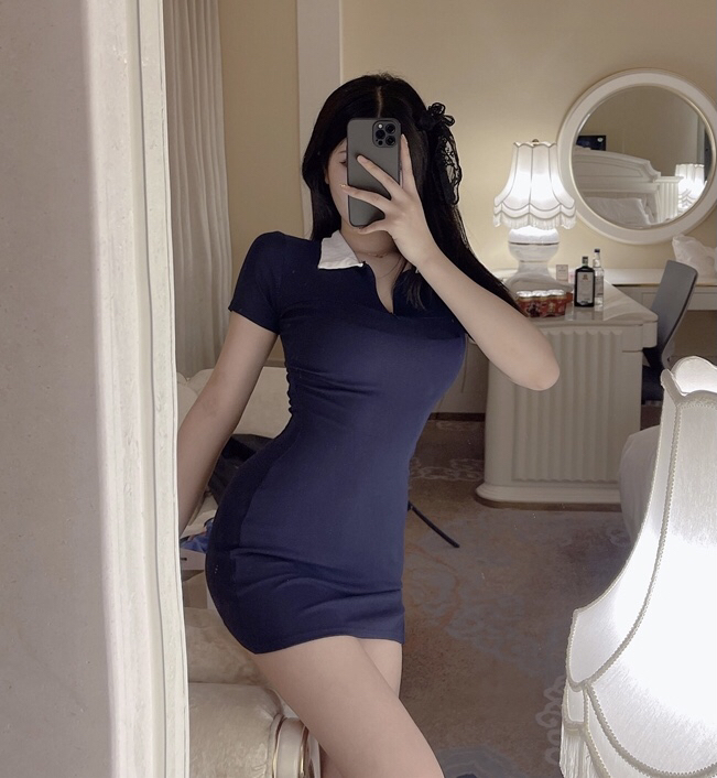[xinyuanjieyi Xinyuan dressing] sexy Spice Girl color blocked polo collar dress 660\pcz