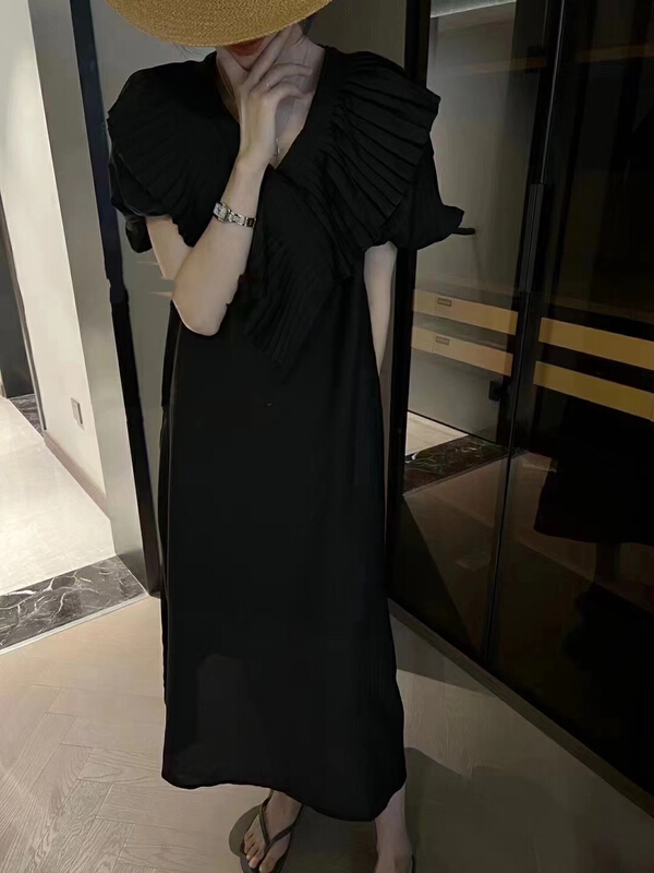[MI] Korean version of the new French lotus leaf V-neck dress 9691\pcz