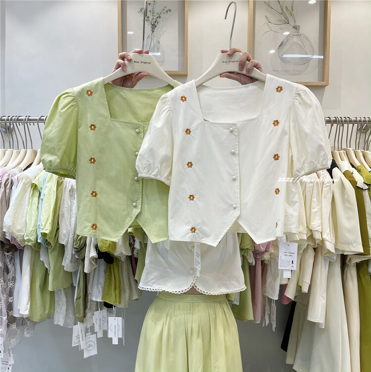 [Max original] square collar and breasted short embroidered shirt 98359\hbx