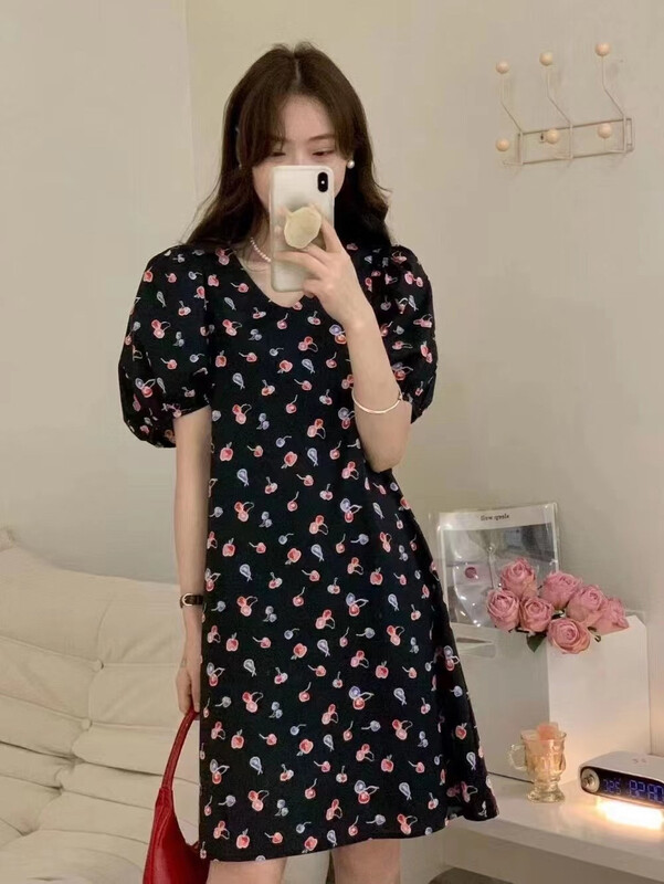 [spinach family spinach] V-neck bubble sleeve comfortable dress 1834\hbx