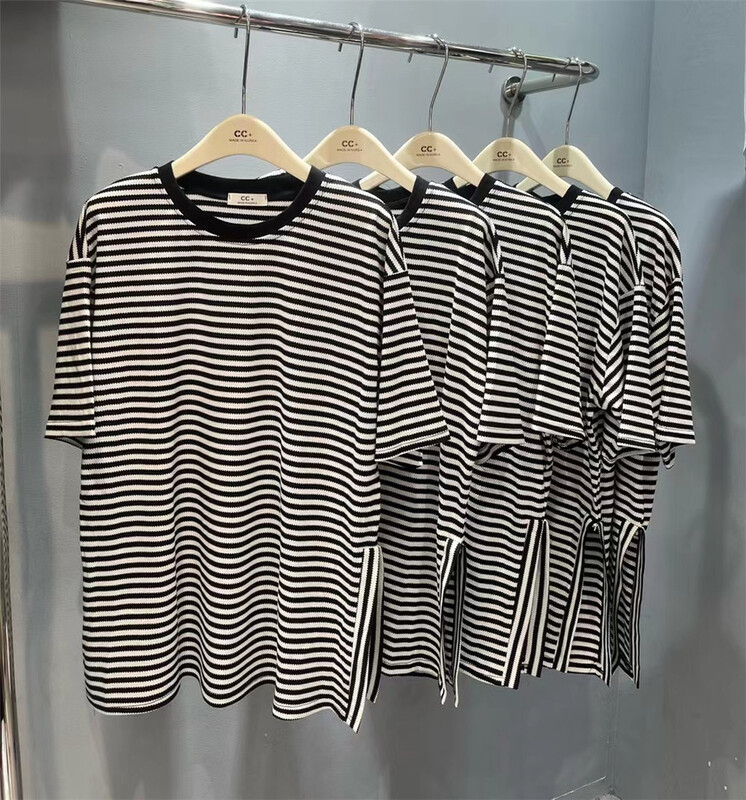 [cc+] split stripe comfortable short sleeve T-shirt 6535\l