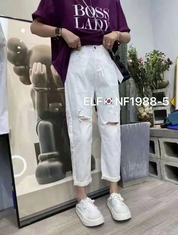 In early summer! [x2 square] loose and versatile jeans with holes 1988-5\ll