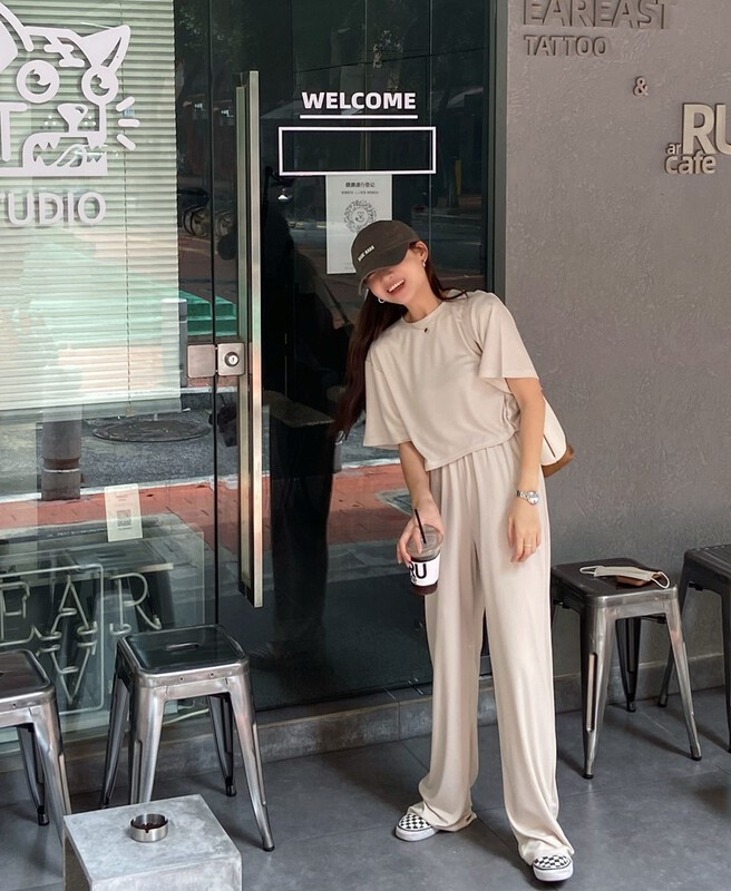 [fifteen] simple and comfortable short sleeve T-shirt + slim casual pants set 1362\lsw