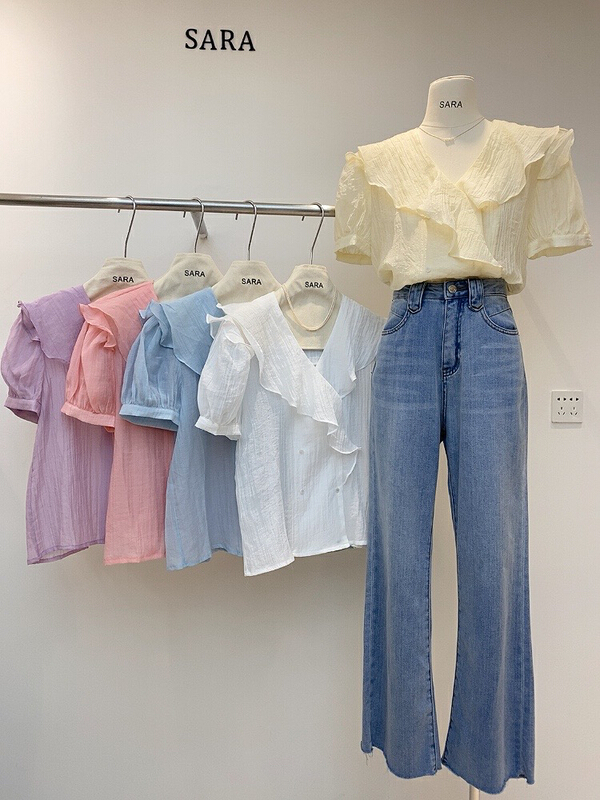 In early summer! [Sara] French V-neck versatile shirt 16961\lwy