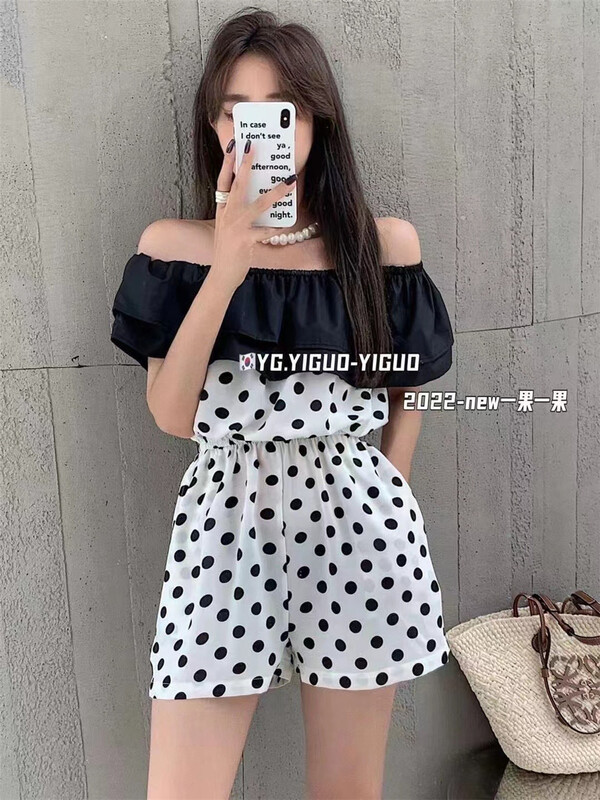 [yiguoyiguo] polka dot one shoulder slim Jumpsuit 68259 \pcz
