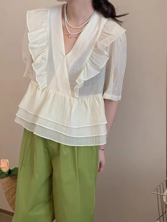 [Moco Moke - small a family] Korean Ruffle edge bubble sleeve short short sleeve T-shirt 829\pcz