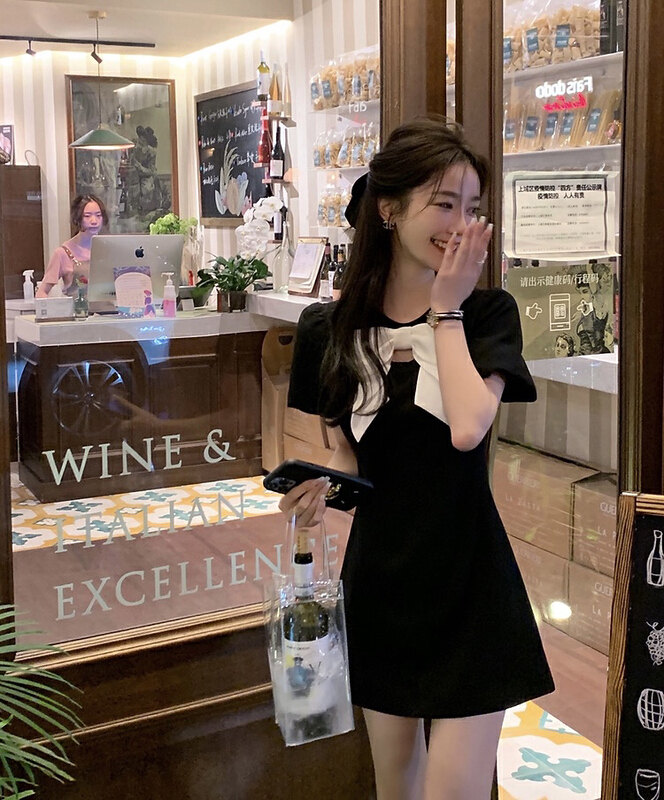 [y.jia EJA] simple and hollow out bowknot dress 9536