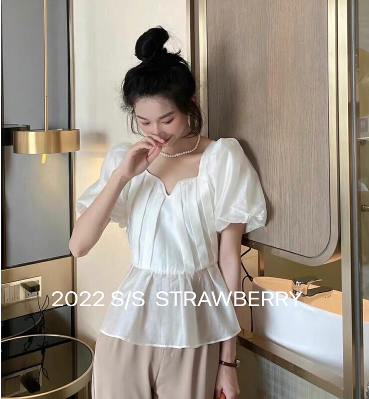 [strawberry] French retro peach heart square neck bubble sleeve shirt s890\l