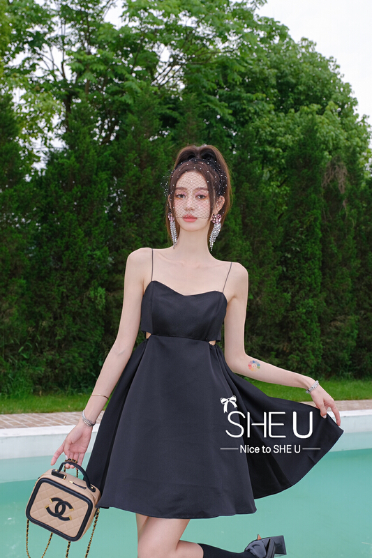 [she u] A-line dress with waist revealing suspender c58120\jhy