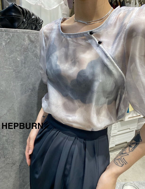 [Hepburn Hepburn] French Hepburn style advanced tie dyed bubble sleeve shirt 3776\l