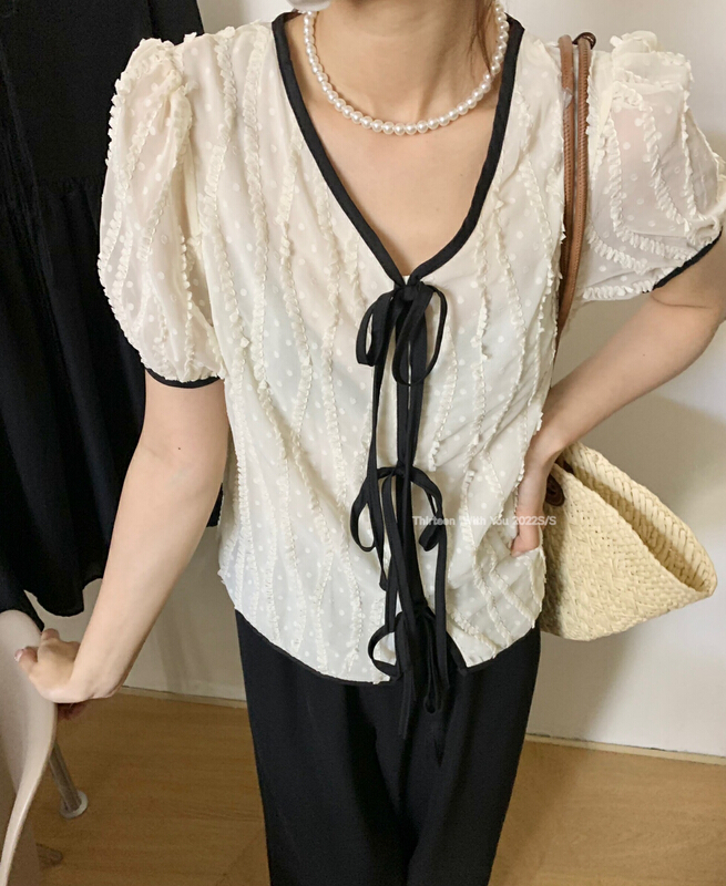 [thirten 13] Korean color contrast bubble sleeve tether shirt 1679\xyy
