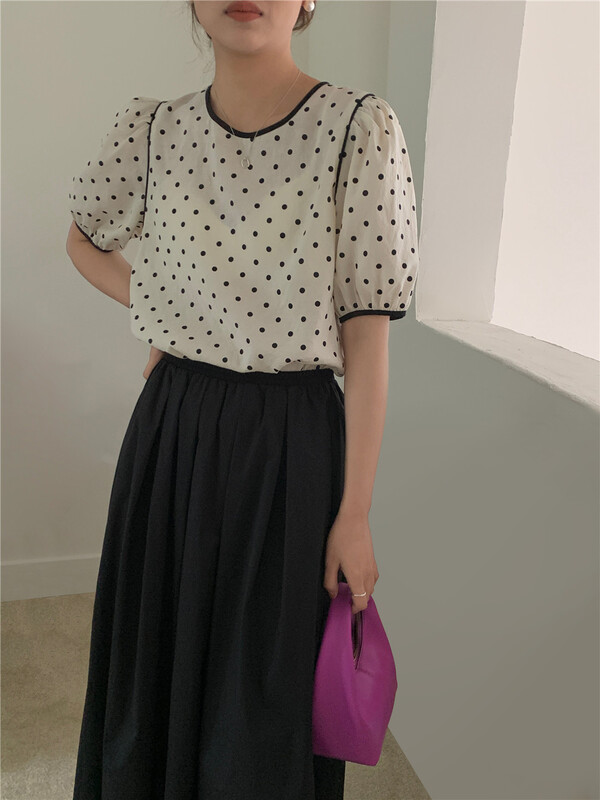 In early summer! [feeding] simple color contrast edge Polka Dot Shirt ys1-3378\cls