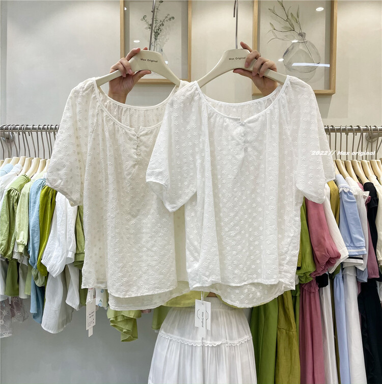 [Max original] round neck small fresh Embroidery Shirt 98338\hbx