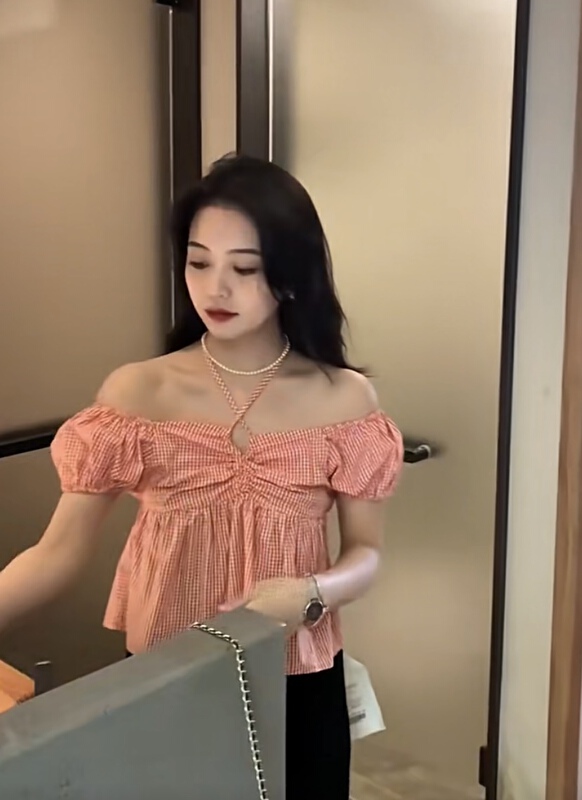 [sugar offices] square neck Plaid lace up bubble sleeve shirt 1215\hbx