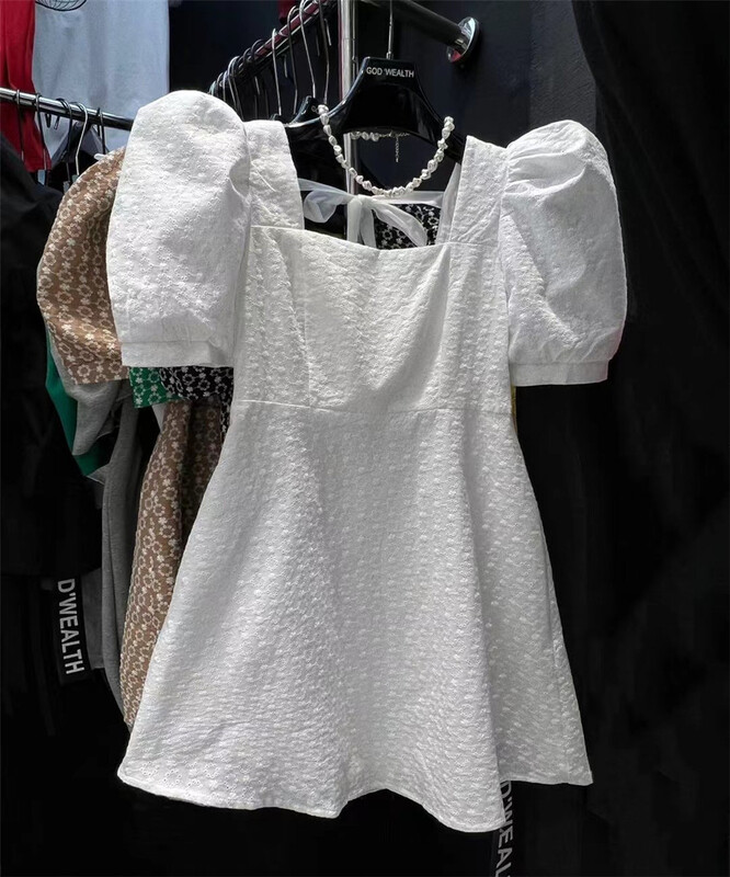 [buyer Yan Xuan - God of wealth] retro jacquard texture bubble sleeve dress 1612\cl