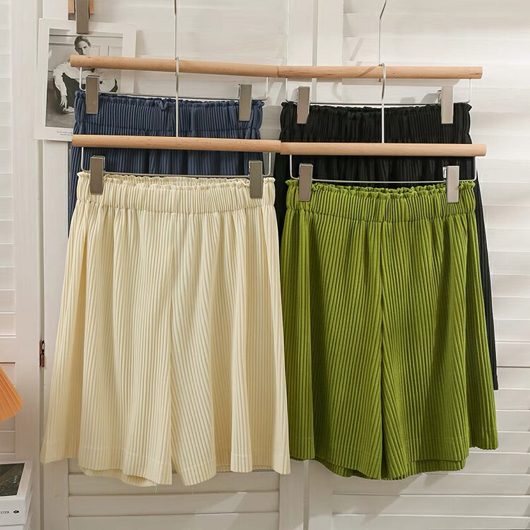 [Gangan] Hong Kong style retro wood ear edge high waist slim casual shorts 3601\cl