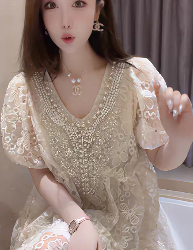 [Kiki studio] little woman, celebrity temperament, beaded V-neck dress 6010\hjy