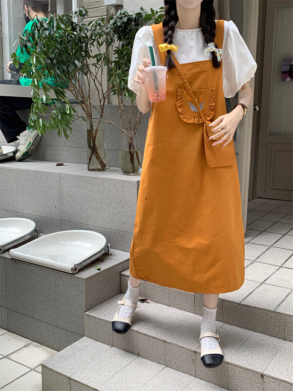 [dolly] Korean sweet little fresh bubble sleeve blouse + embroidered age reducing strap Skirt Set (with bag) 7300\pcz