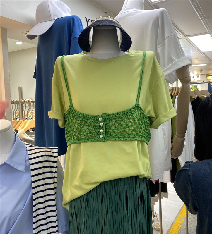 [OIT] Korean casual round neck short sleeve T-shirt + hollow out breasted suspender vest set (excluding skirt) 9155\hbx