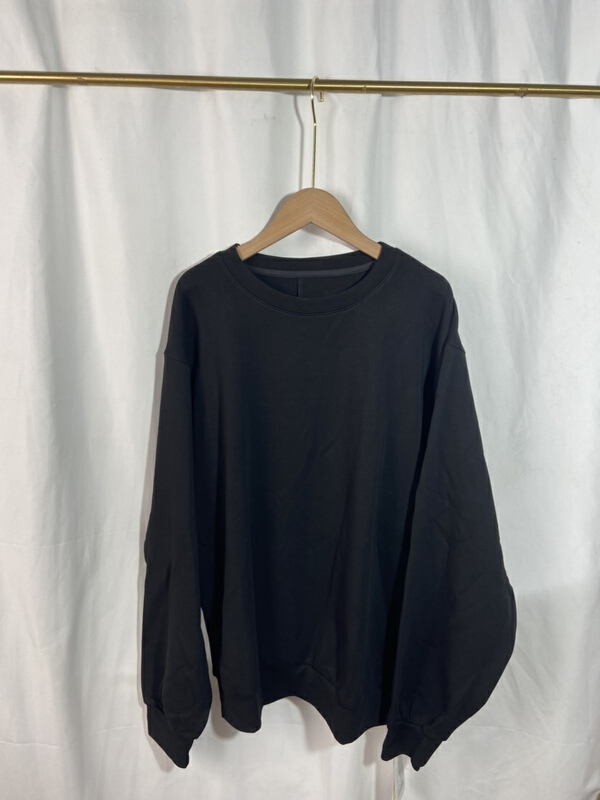 [Yi show shop] round neck loose and slim sweater 1527\cl