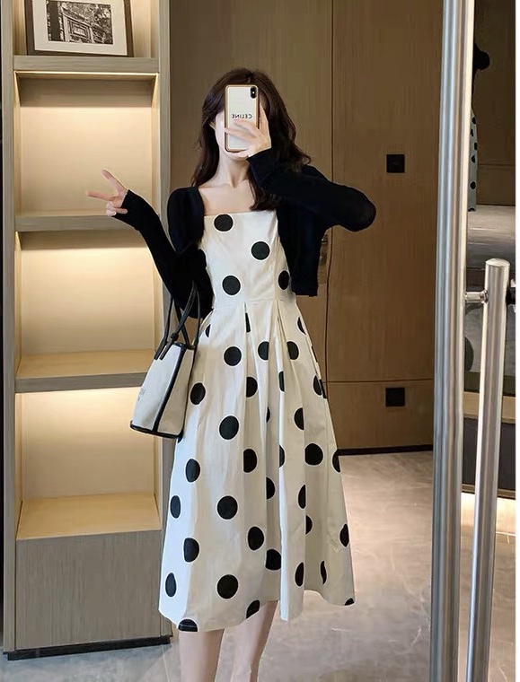 [Kiki studio] simple cardigan + suspender polka dot dress two piece suit 6115\hjy
