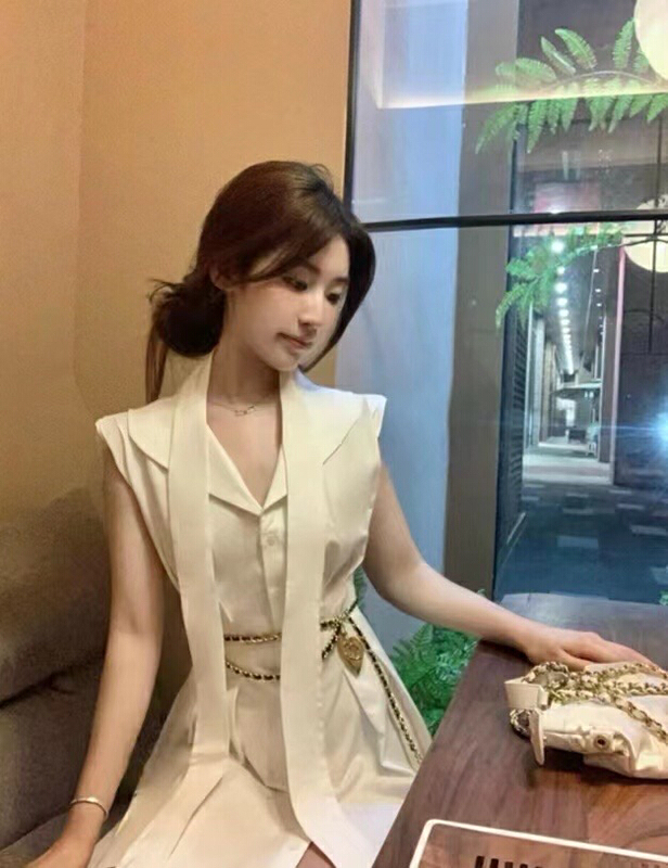 [Hello Miss] A-shaped slim V-neck dress (with detachable tie) 81121\pcz