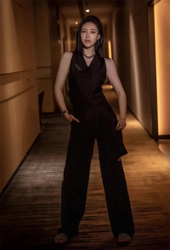 [nm.girl] fashionable and versatile V-neck shirt + simple and versatile loose fitting casual pants set 20085\jj