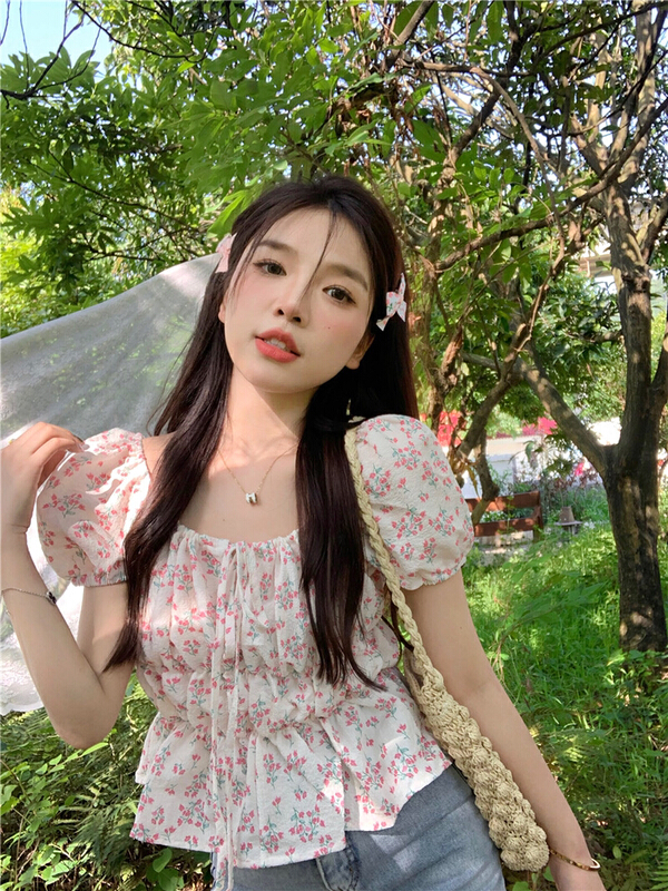 [timely rain] Han Feng ins sweet design sense fragmentary elastic bubble sleeve two wear waist shirt 62235\wpl