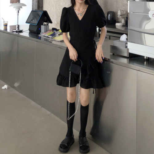 Summer 2022 new French black small black dress female Hepburn style slim Dress Small