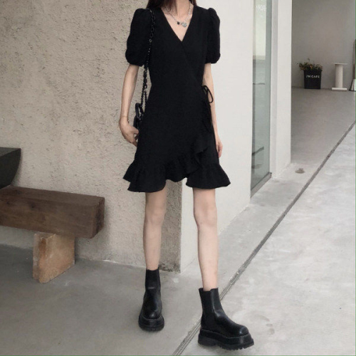 Summer 2022 new French black small black dress female Hepburn style slim Dress Small