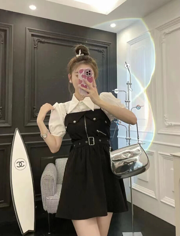 [model] French bubble sleeve shirt + suspender Dress Set (with waist rope) 5968\jj