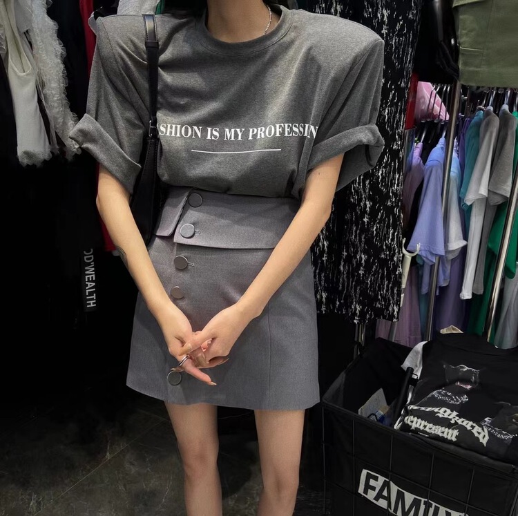 [buyer's strict selection - God of wealth] slim skirt 1611\cl