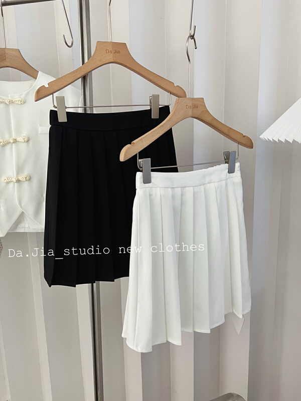 [Dajia] Korean version versatile fashion short skirt pleated skirt 22525\zxx