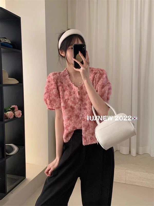 [IU] French three-dimensional rose short sleeve blouse (only selling blouses) 6879\wpl