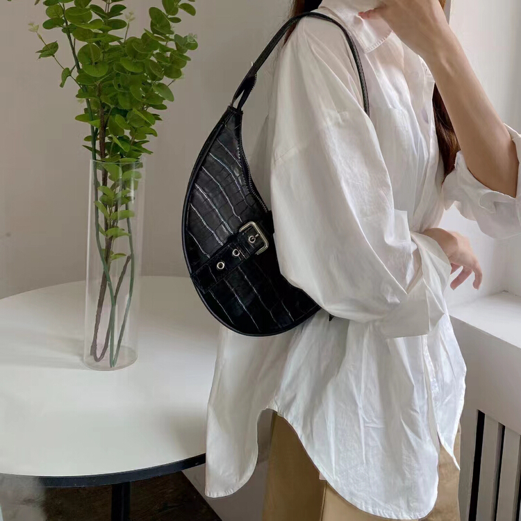 [9:00pm] Korean style simple and versatile armpit shoulder bag 2535\lsl