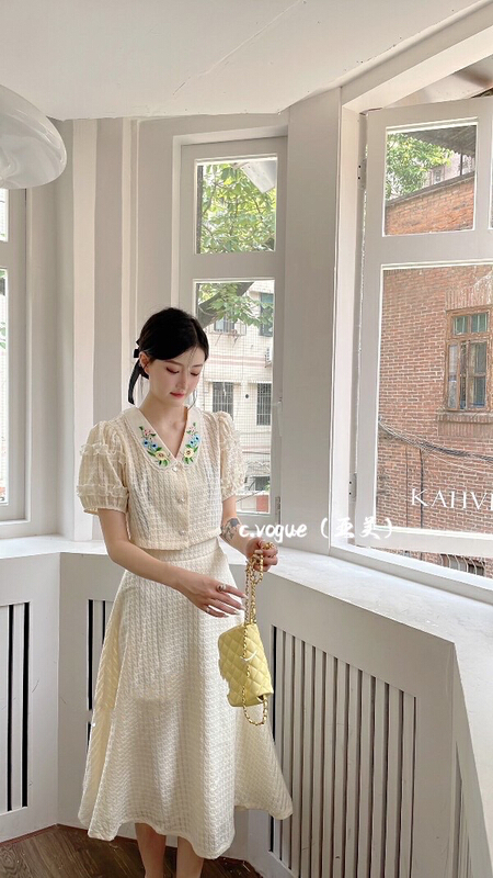 [c.vogue] French embroidered polo shirt + slim skirt two piece suit 3977\pcz