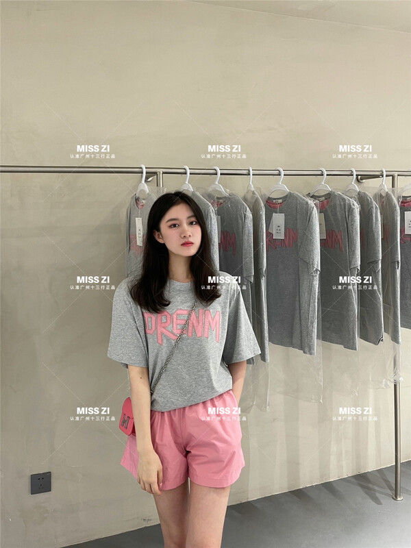 [miss Zi] personalized letter loose short sleeve T-shirt + solid casual shorts two piece set 2601 \zxl