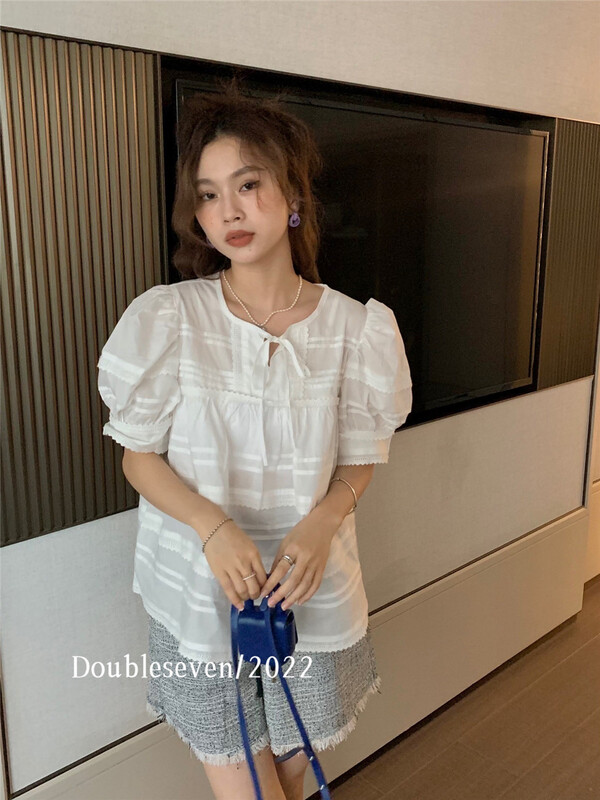 [double seven] round neck wood ear lace up blouse 28967\zxx