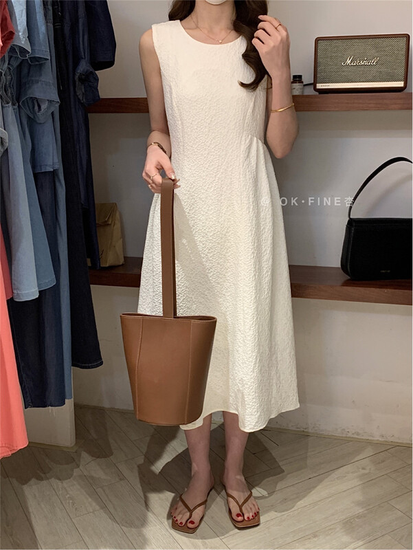 [OK fine] round neck sleeveless lady crimp dress 8026\zjy