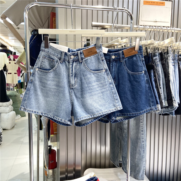 [icciicc] high waisted and versatile denim shorts 900397\cls
