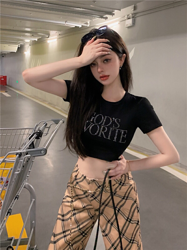 [Doudou family] slim fitting round neck top + slim straight tube floor dragging Wide Leg Pants Set (without chain) 88415\jj