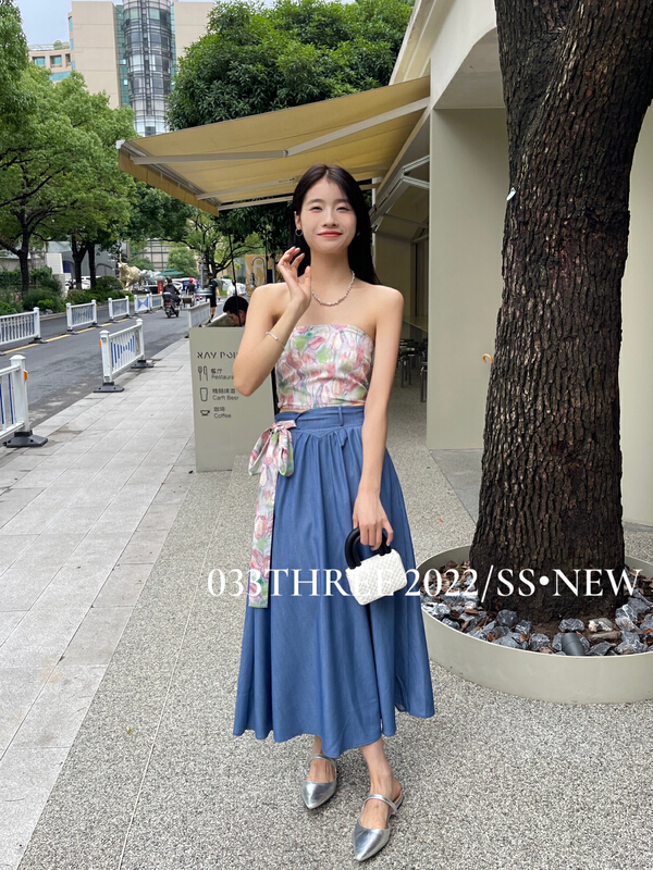 [033three] floral Strapless tank top + high waist slim skirt suit (with silk scarf) 8206\lsl