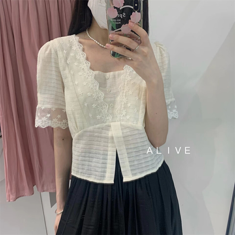 [alive] French retro lace Jacquard patchwork Square Neck Shirt 133631\hyy
