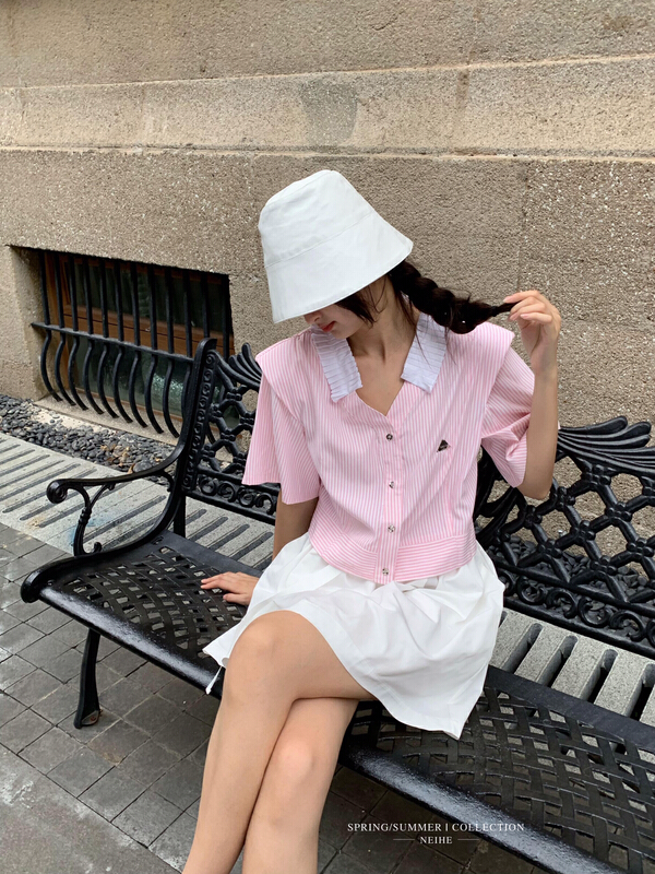 New year in early spring! [neihe] lace V-neck stripe short shirt 22113\zxx