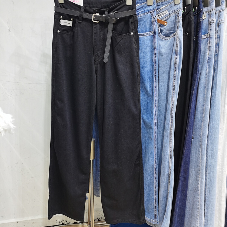 [J-star] Korean slim basic versatile jeans (with belt) 8832\cl